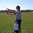 Gustavo Cardelli y su niño.