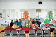 Alumnos de la escuela taller de Kong Ling Min